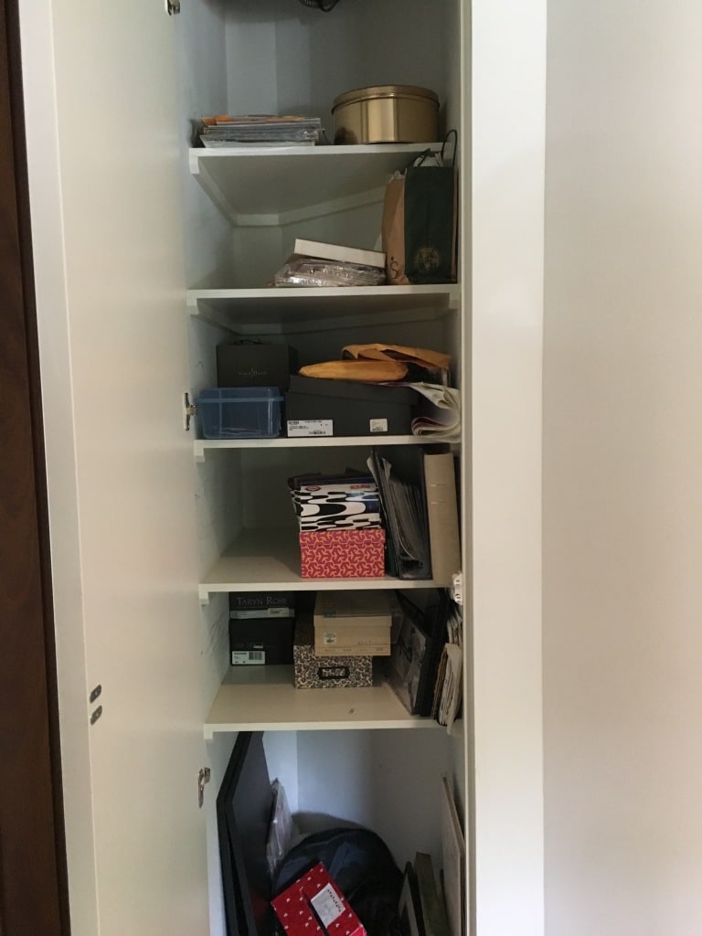 closet of photos in Houston - Doorstep Digital